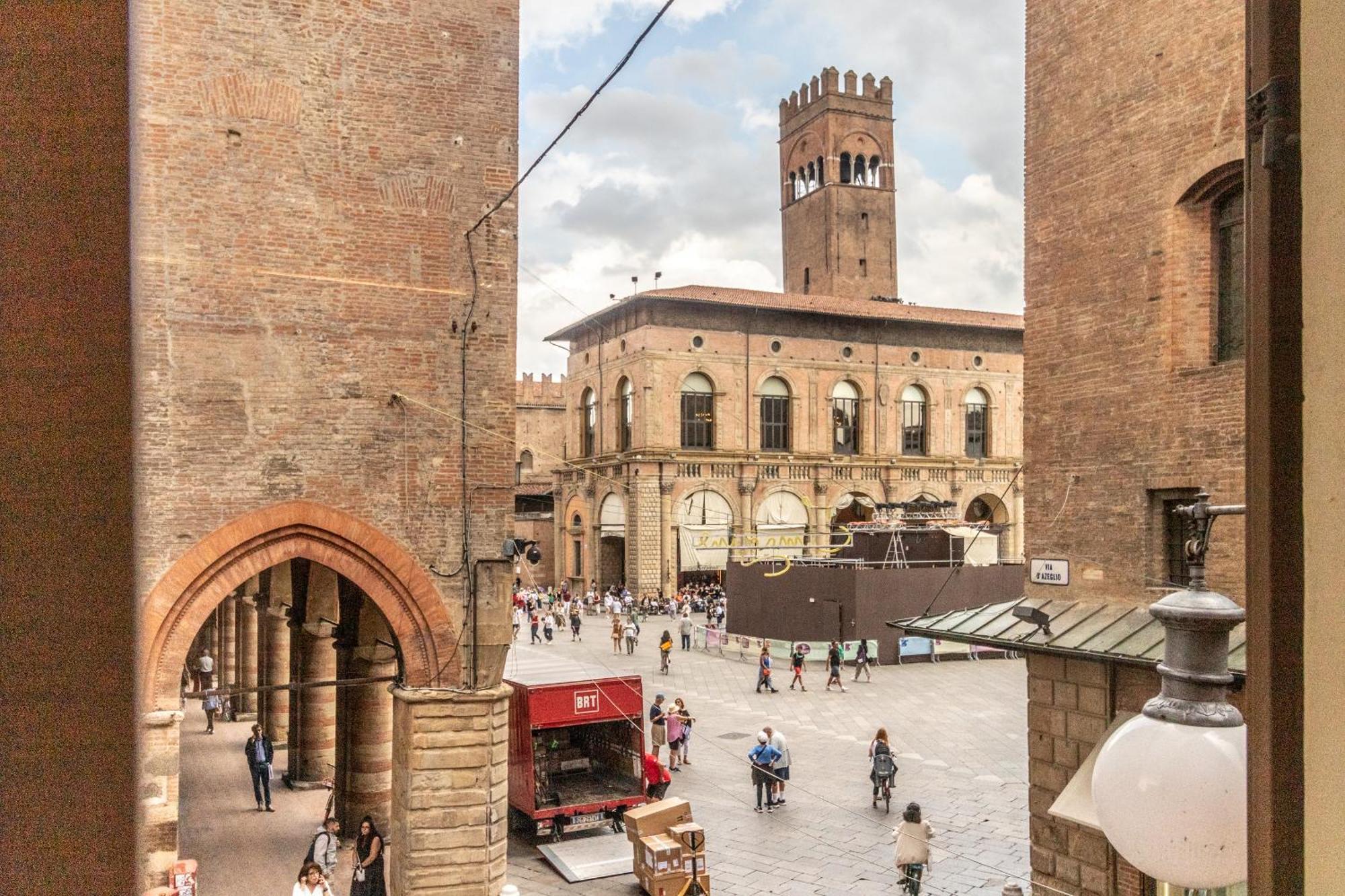Casa Isolani Luxury Rooms Piazza Maggiore 1 Bolonia Zewnętrze zdjęcie