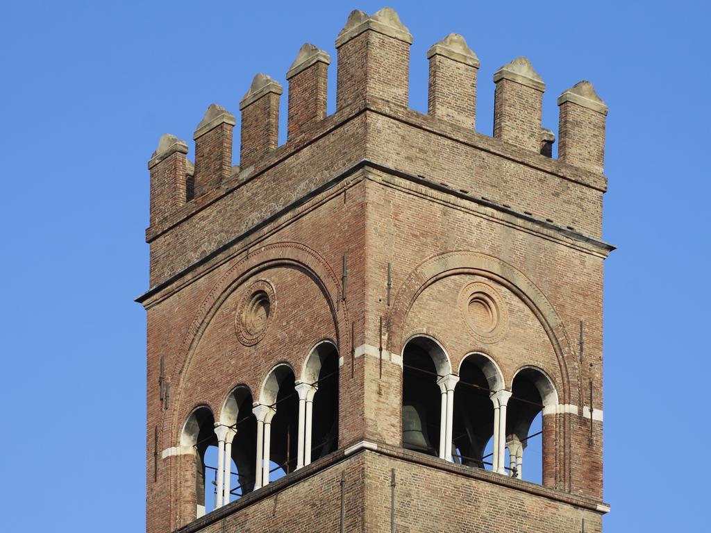 Casa Isolani Luxury Rooms Piazza Maggiore 1 Bolonia Zewnętrze zdjęcie