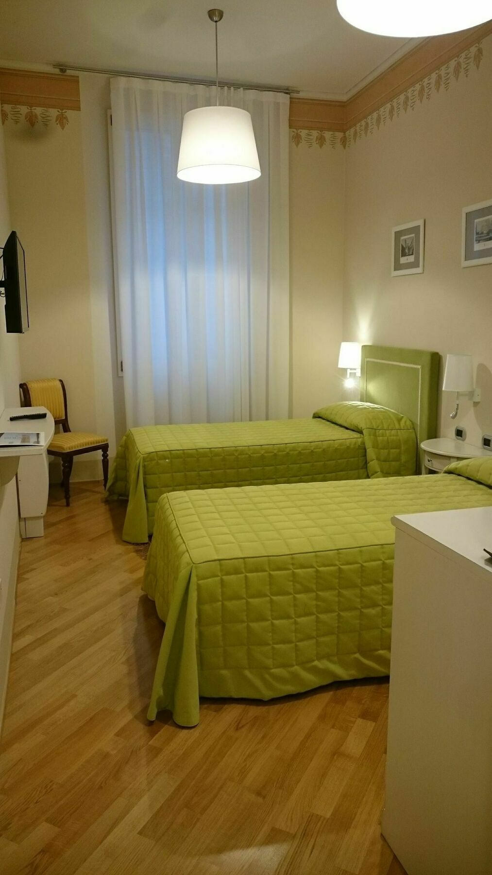 Casa Isolani Luxury Rooms Piazza Maggiore 1 Bolonia Zewnętrze zdjęcie