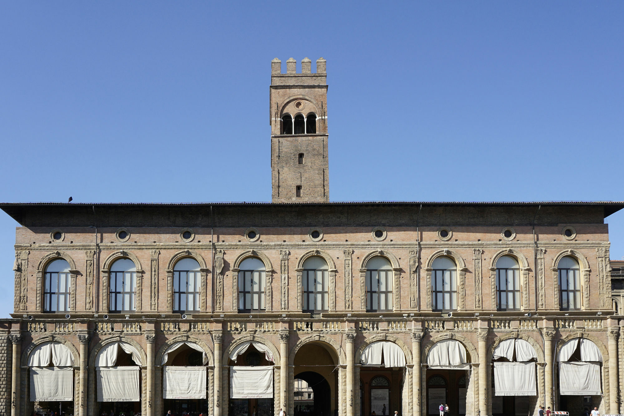 Casa Isolani Luxury Rooms Piazza Maggiore 1 Bolonia Zewnętrze zdjęcie