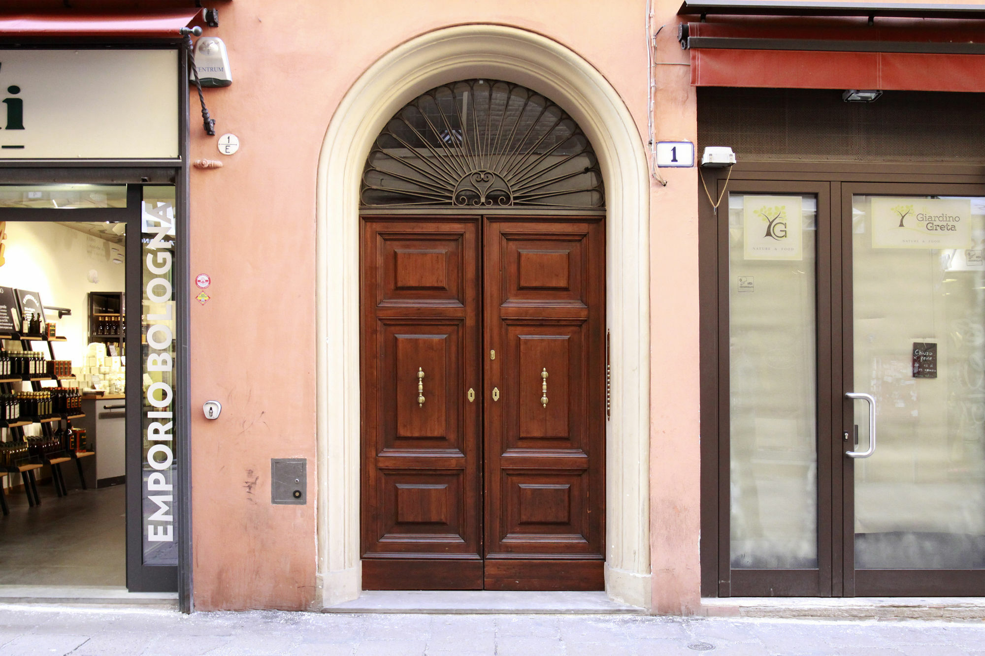 Casa Isolani Luxury Rooms Piazza Maggiore 1 Bolonia Zewnętrze zdjęcie